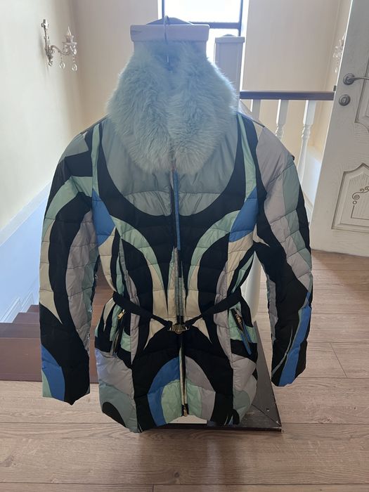 Пуховик женский, бренда Emilio Pucci