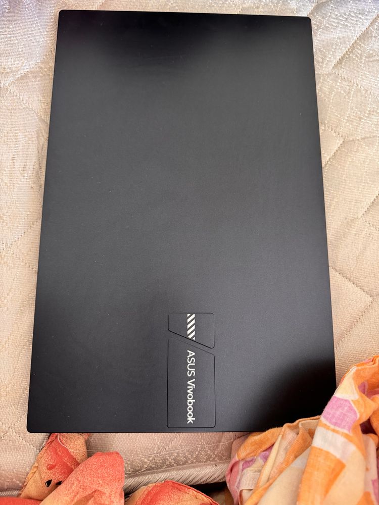 Лаптоп Asus Vivobook