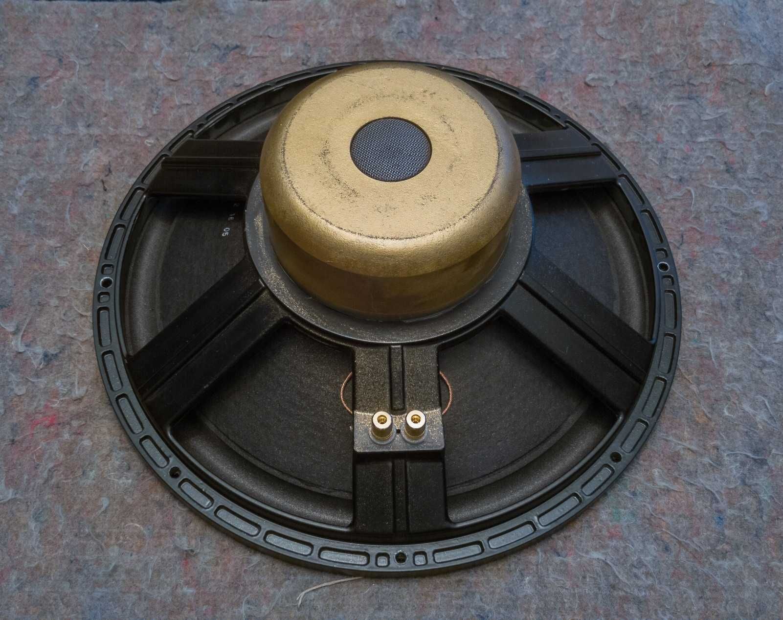 RCF 15" HIGH-END Високоговорители