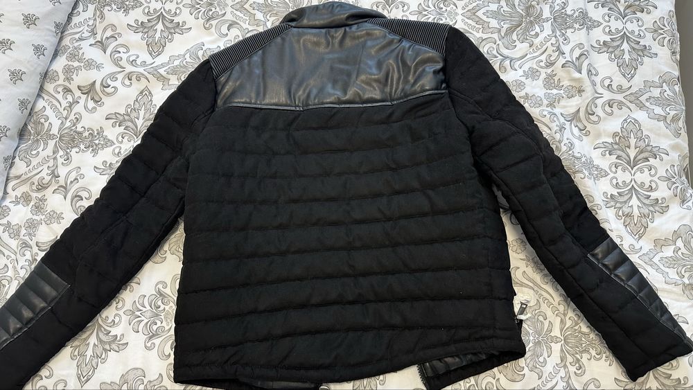 Jacheta geaca Guess originala Noua unisex marime XS