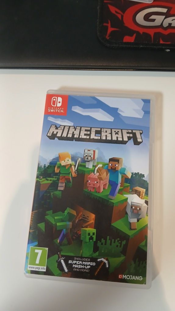 Nintendo switch lite жълт