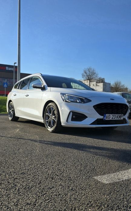Ford Focus ST line EcoBoost 1L
