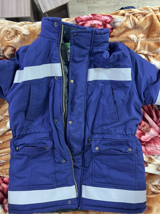 Продаю почти новую спецовку