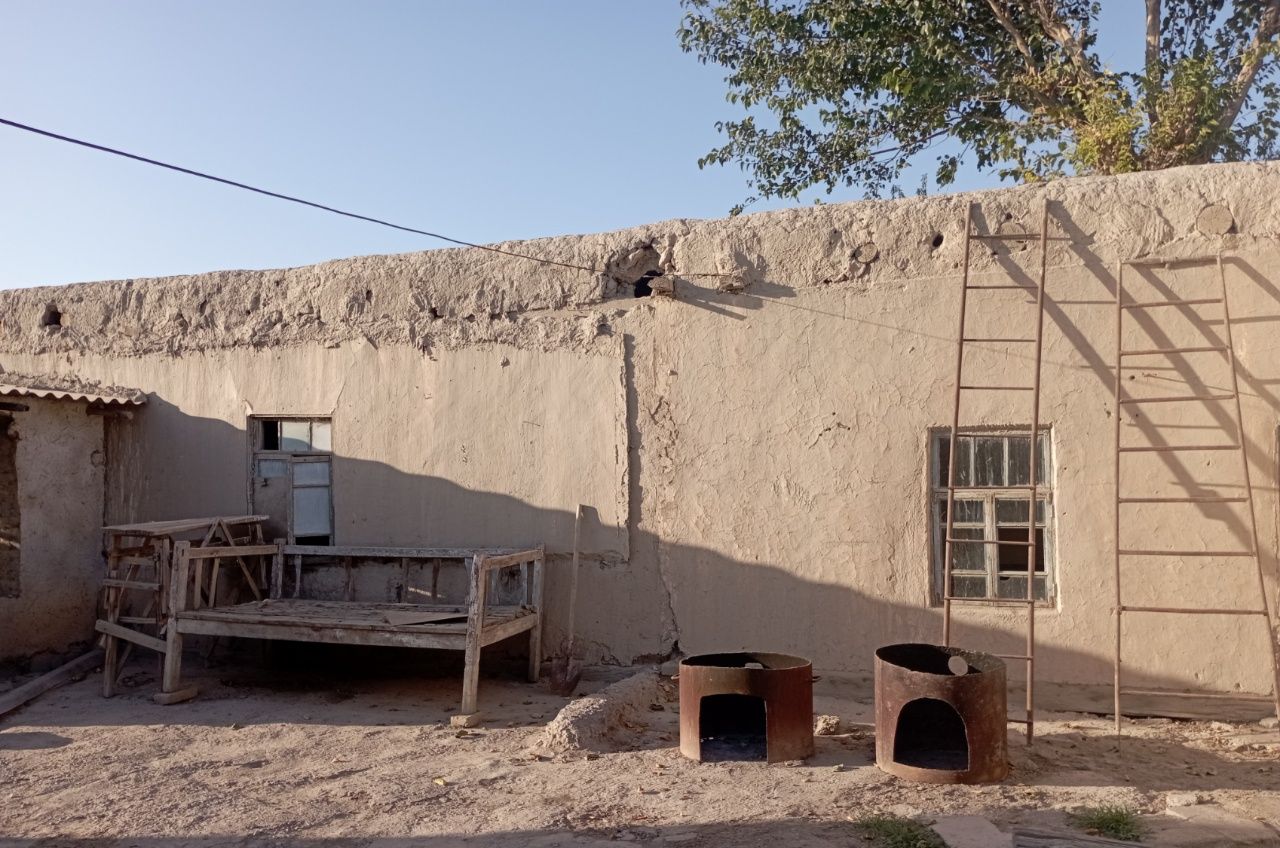 Navoiy viloyati, Karmana tumani, Yangiobod MFYda 12 sotixli  uy