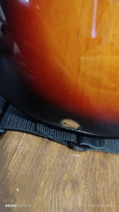 Vând chitara electrica stratocaster