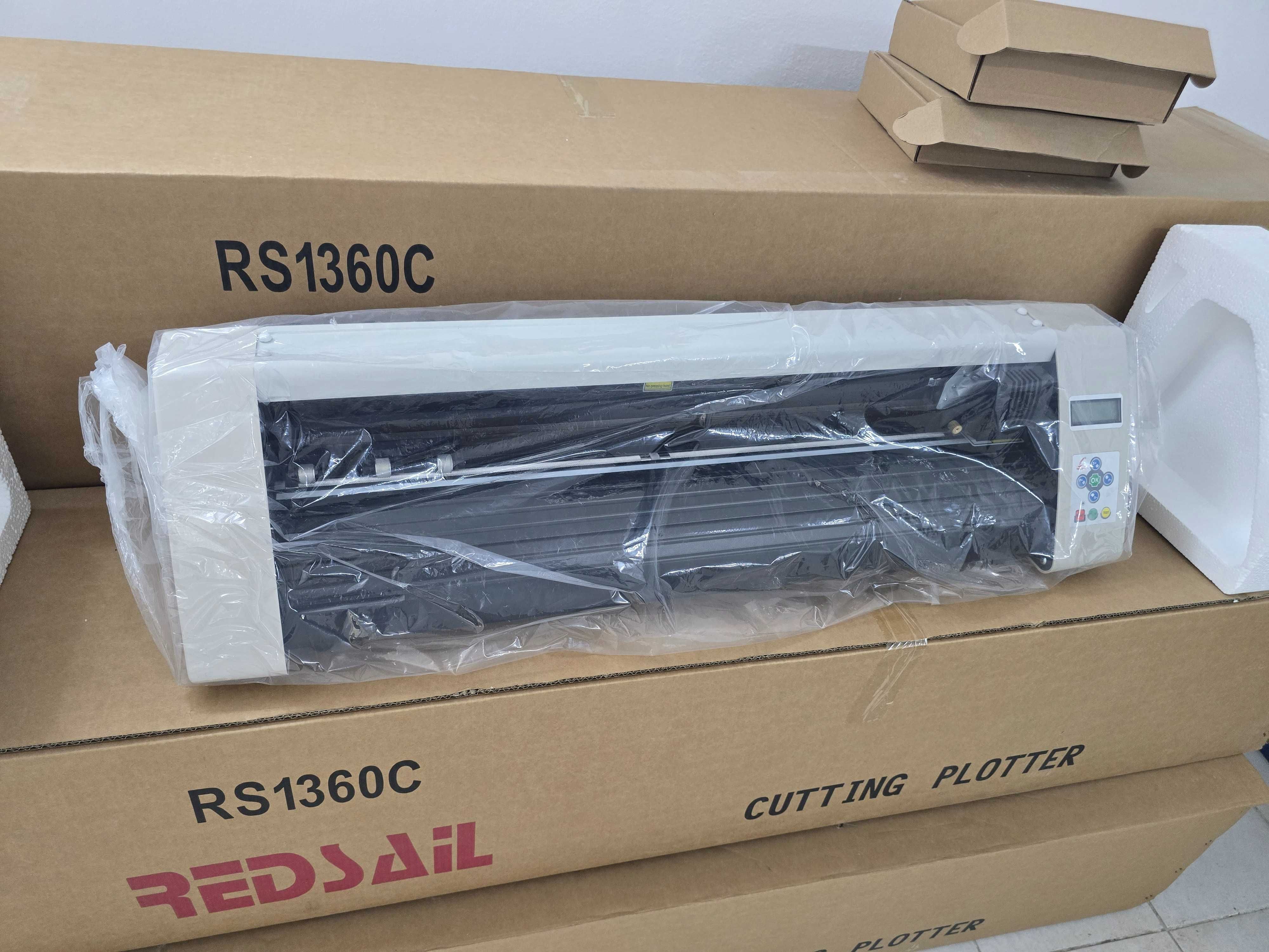 Режущие плоттеры Redsail RS720C и RS1360C новые