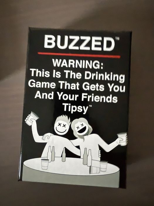 Joc distractiv BUZZED drinking game