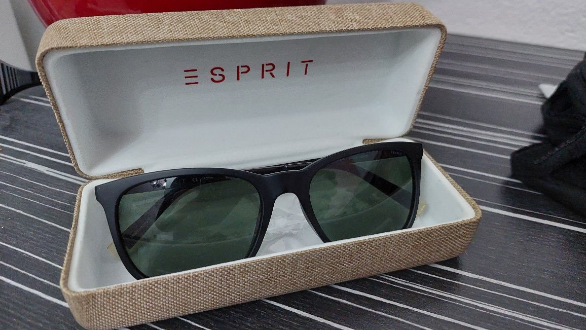 Слънчеви очила Esprit