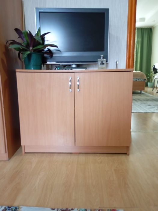 Продается тумбочка