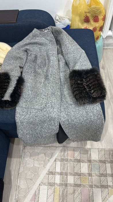 Продам хорошую дорогую одежду мало ношеную