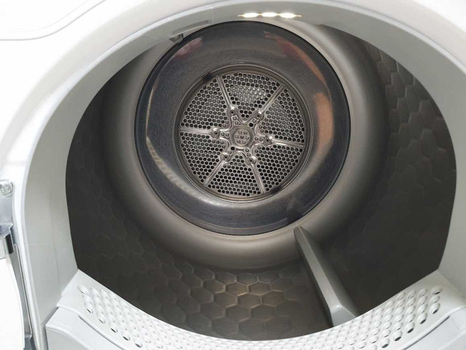 UK Miele T1 Сушилня с Термопомпа Миеле 12м Гаранция