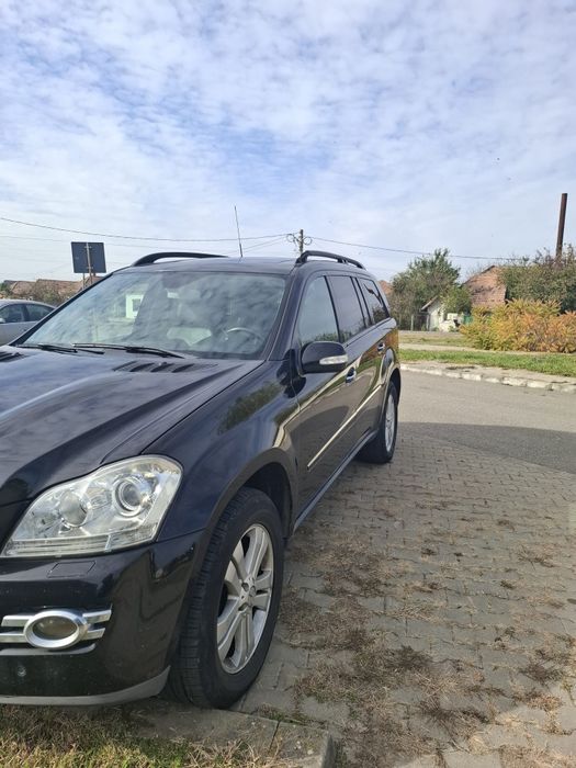 Vând Mercedes Glk