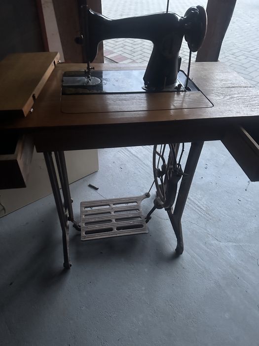 Masina de cusut UNION