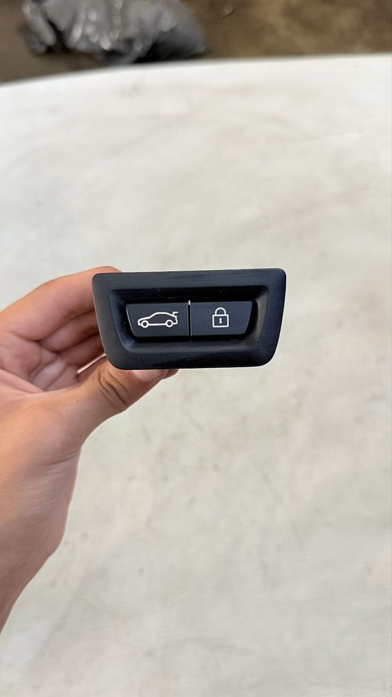 BMW 750 li Trunk Door Lock Switch