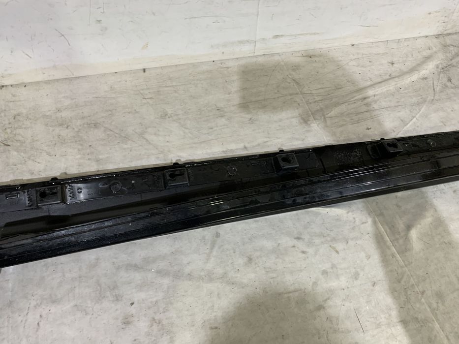 Prag stanga Volvo XC90, 2015, 2016, 2017, 2018, 2019, 2020, 2021, 2022, cod origine OE 31672370.