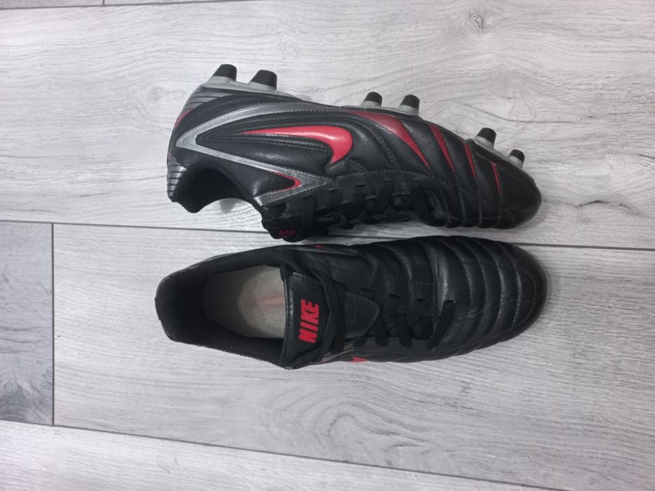 Ghete de Fotbal Nike