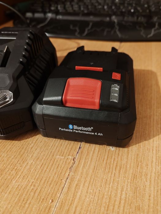 Acumulator Parkside 4Ah Smart 20v Performance baterie + incarcator 4.5