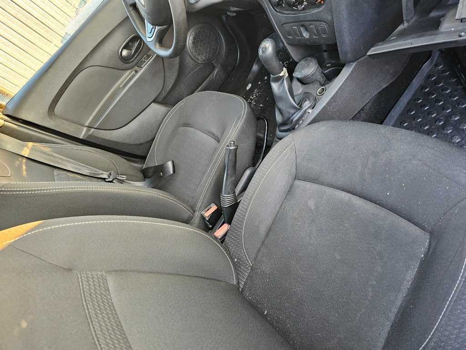 Dezmembrez Dacia Logan 1.0 B4D-B4 54 KW an 2018 140.000 km