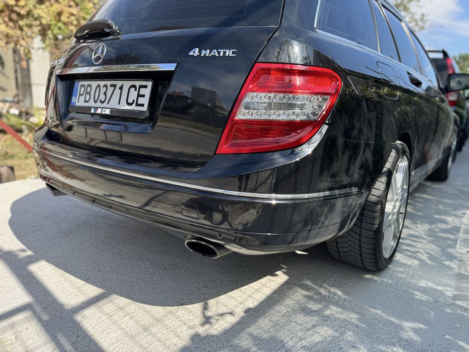 Предна и задна и прагове броня MERCEDES W204