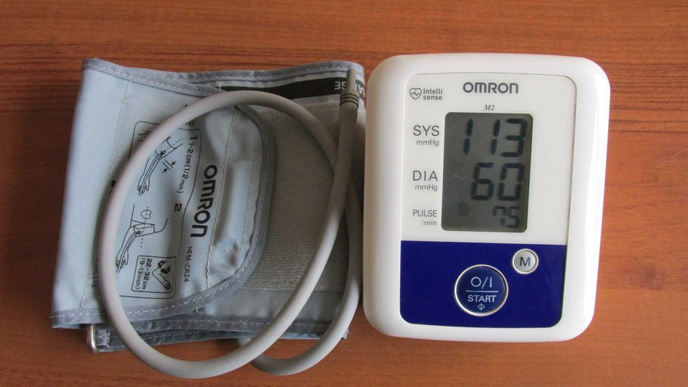 Omron M2 апарат за кръвно налягане