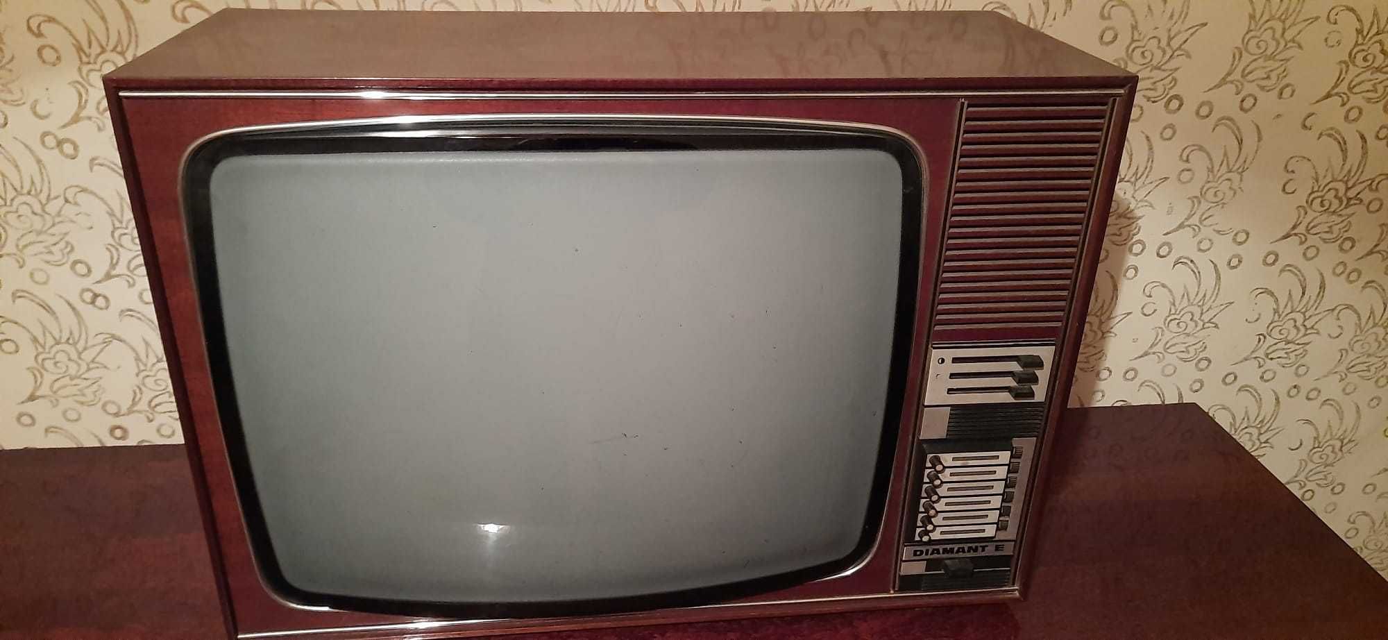 T.V.  Vintage Diamant E vechi de peste 30 de ani