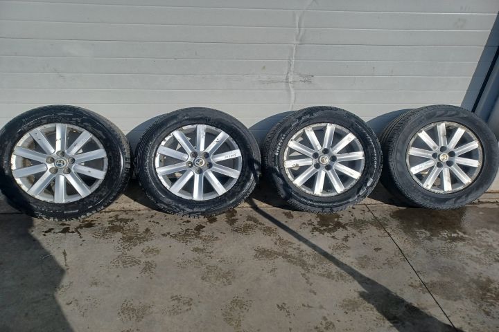 Jante aliaj cu anvelope 18 - set 235/60 R18 Hyundai Santa Fe CM [2006