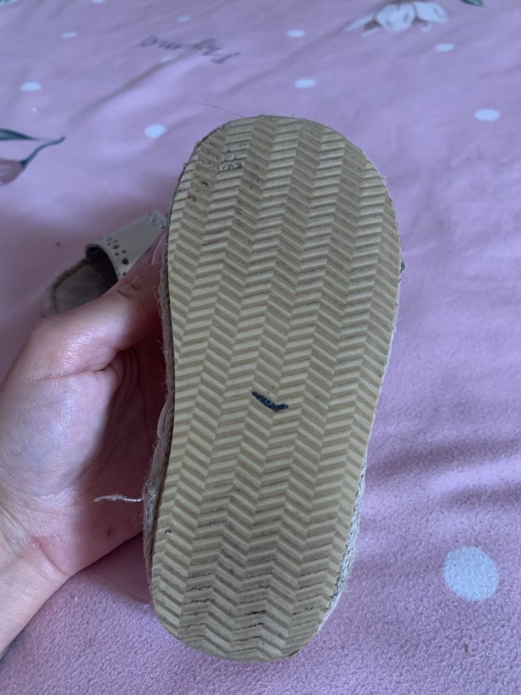 Sandale h&m marimea 24