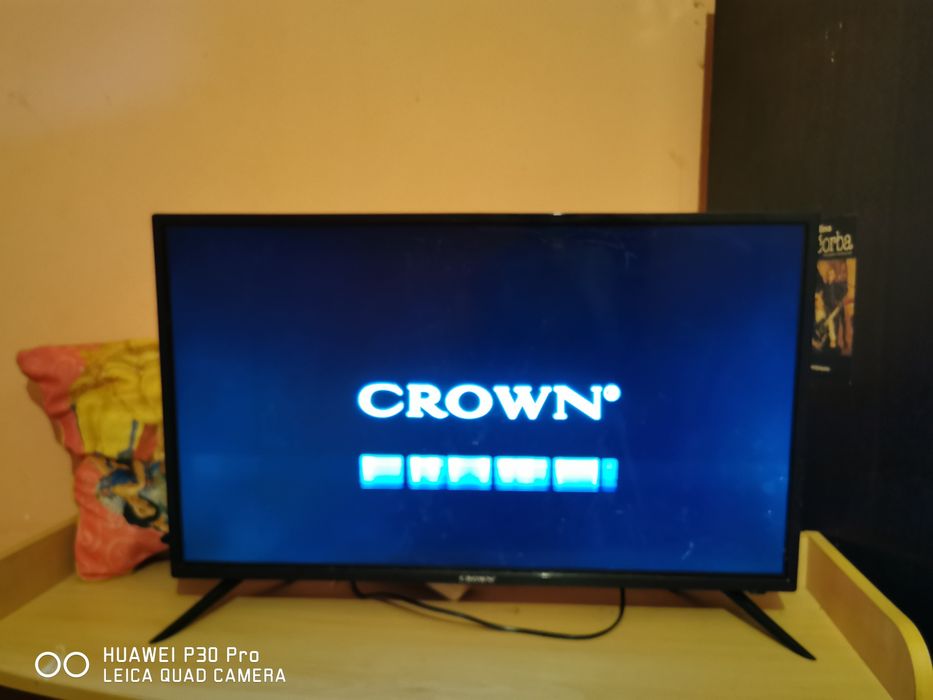 Телевизор на CROWN за части