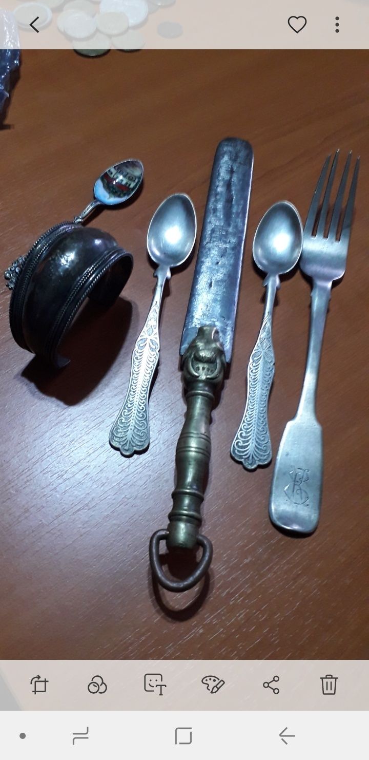 Soba cu rumegus, furculita colier argint, contor curent