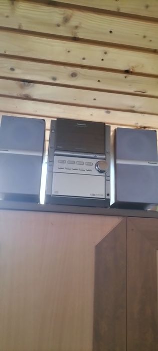 Vând combina muzicala Panasonic