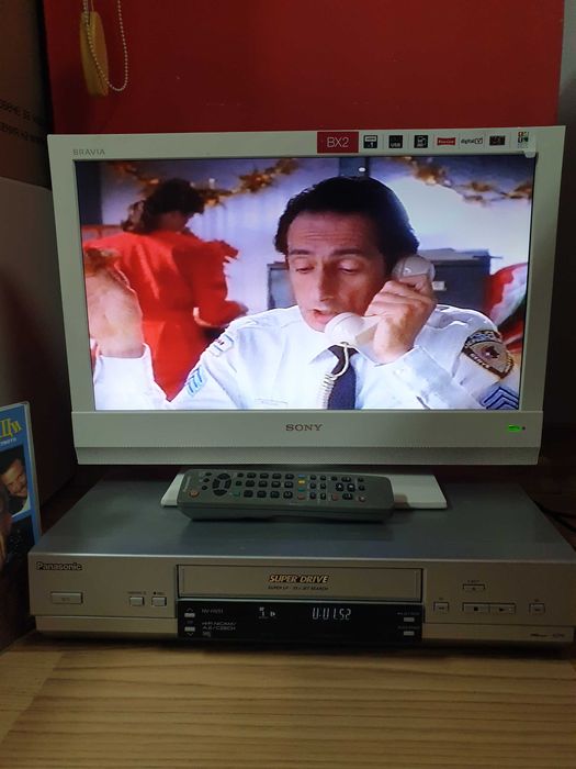 Продавам видео Panasonic hi-fi stereo