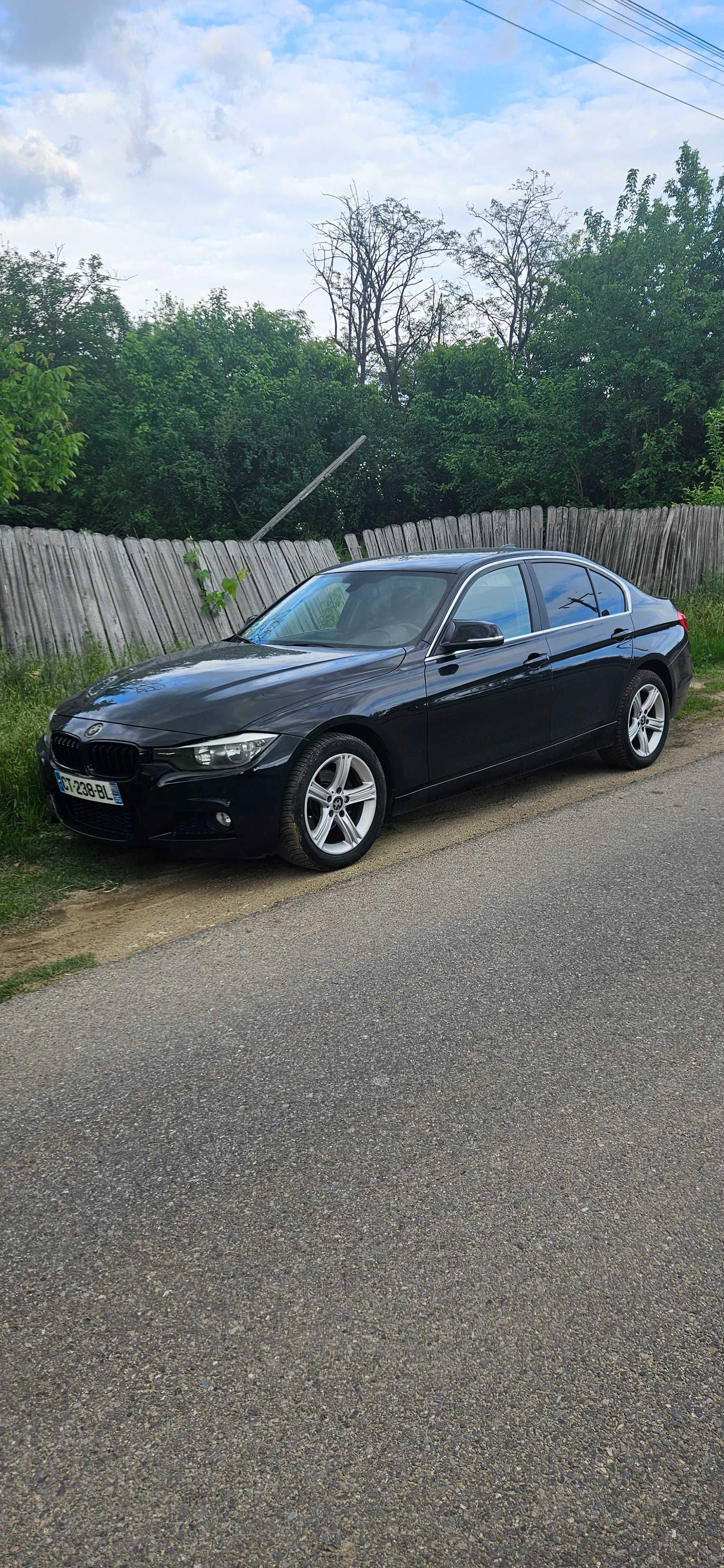 BMW 318d 2013 22000 km