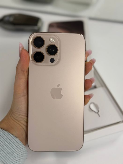 iPhone 16 Pro Max -256 GB - Titan Deșertic