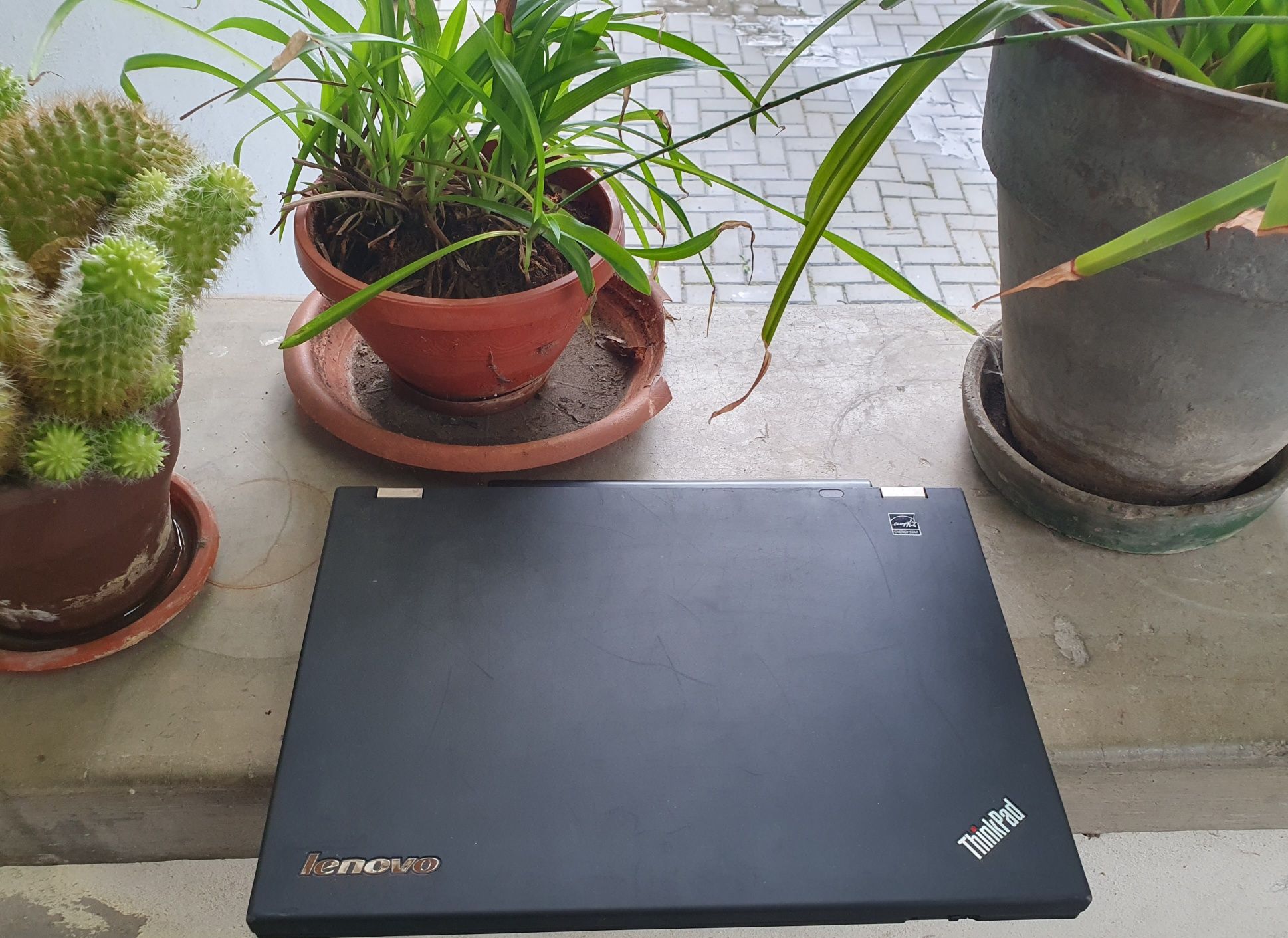 Laptop Lenovo ThinkPad i7 Win 10 Pro black.. ieftin!