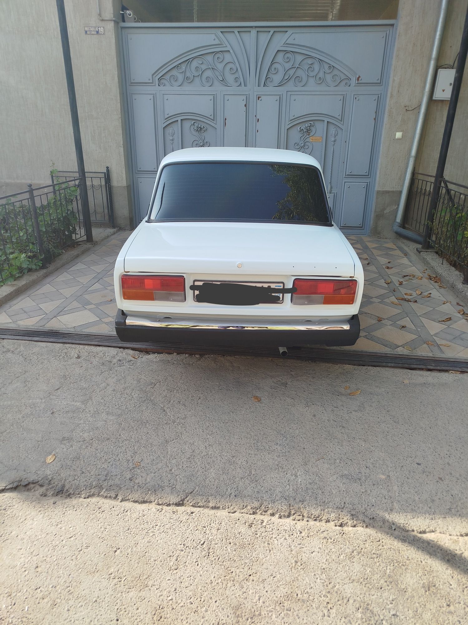 Vaz 2107 sotiladi