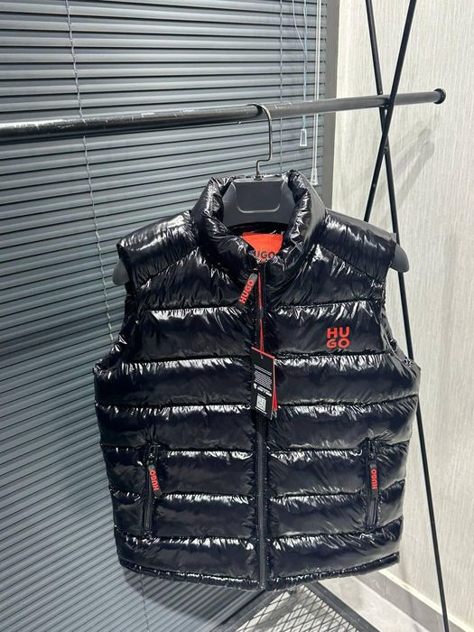 Vesta bărbați Hugo toate marimile