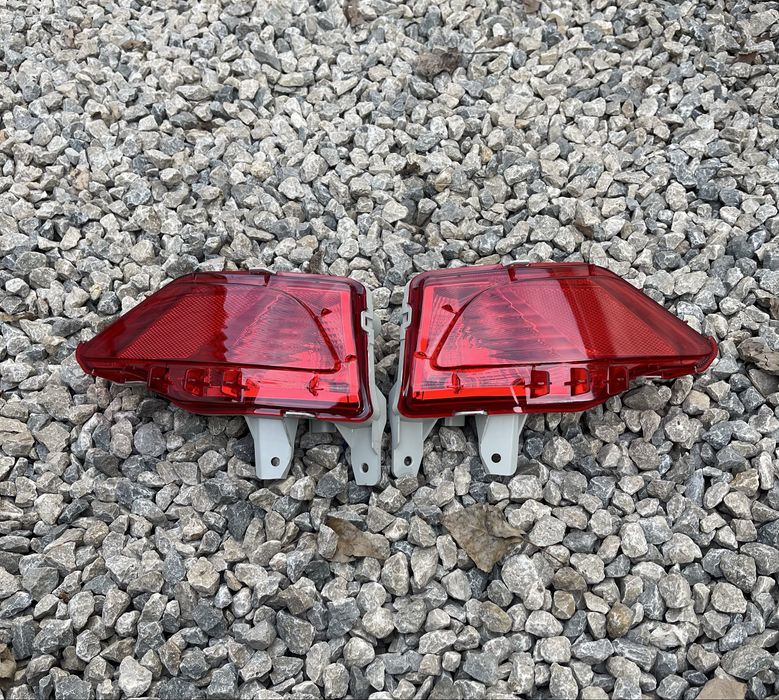 Противотуманные фары Toyota Rav4  / фары на тойоту