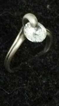 Продается серебряное кольцо 925