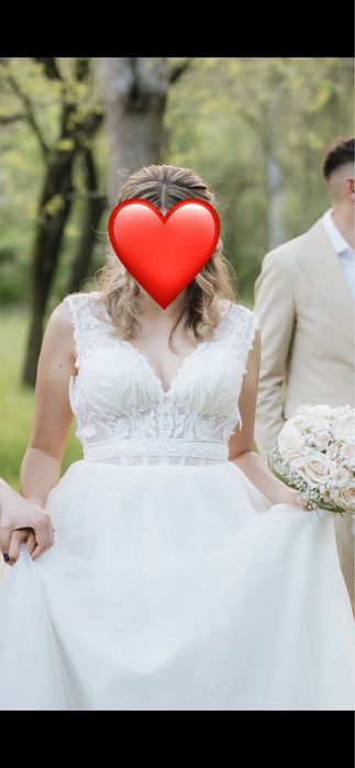 Rochie mireasa stil printesa fara maneci