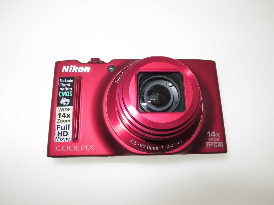 Компактен фотоапарат Nikon Coolpix S8200 14x широк оптичен зум отличен