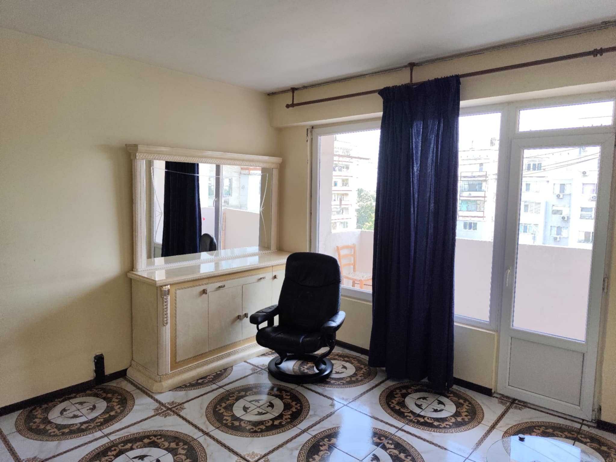 Четиристаен апартамент, 78кв.м, кв. Запад 3
