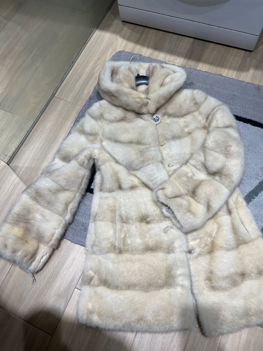 Продам норковую шубу