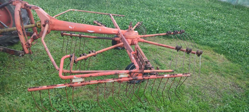 Greblă kuhn cu baie de ulei
