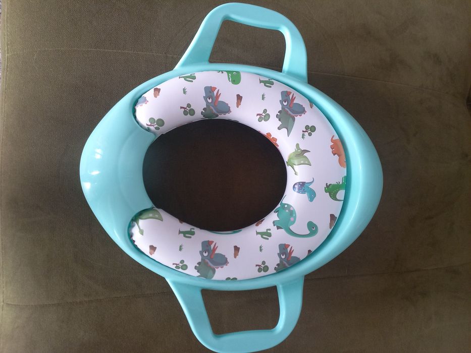 Столче за хранене на Lorelli с подаръци незползвании