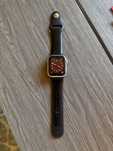 Часовник apple watch SE сив