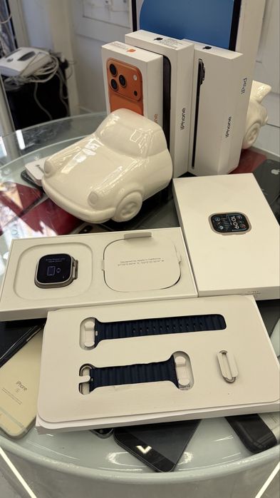 Apple Watch Ultra 2. 49 mm.