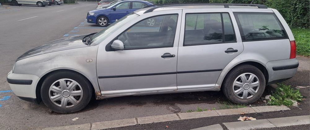 Vând motor VW Golf 4 Variant,1.6 benzina