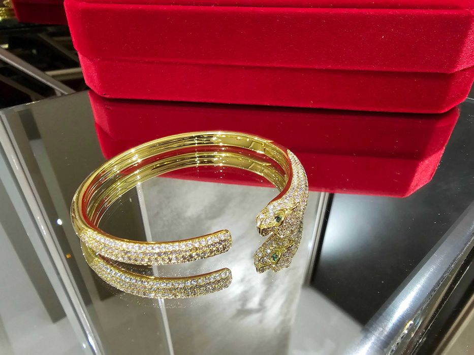 CARTIER Panthere de Cartier Gold Diamonds Дамска Гривна
