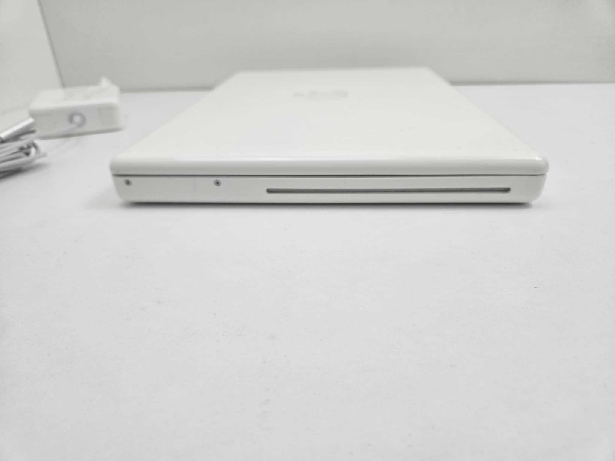 Лаптоп Macbook A1181/ 2.4GHz Intel Core 2 Duo / 2GB RAM / 160GB