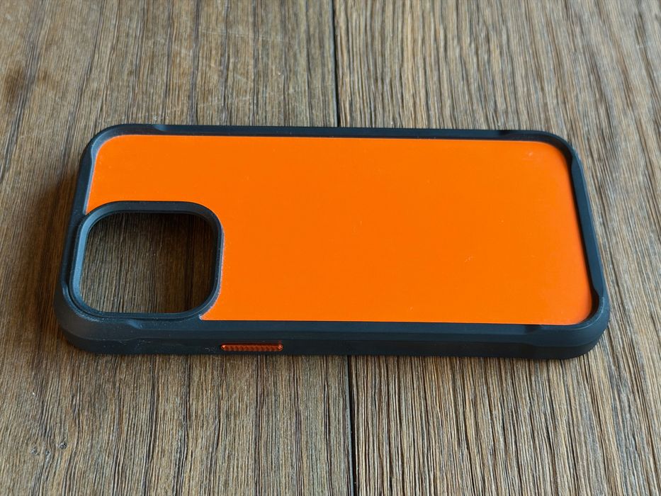 Много здрав кейс за iPhone 15 Pro Max - orange